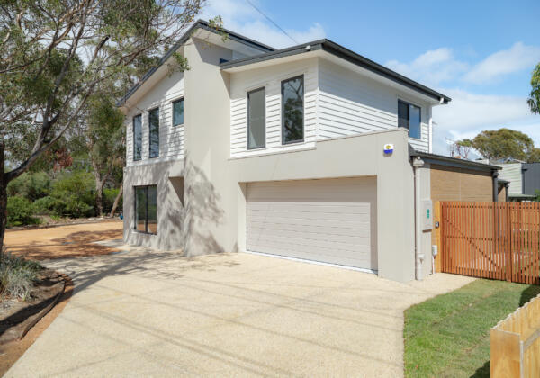 Hotondo Homes Belmont build in Anglesea front